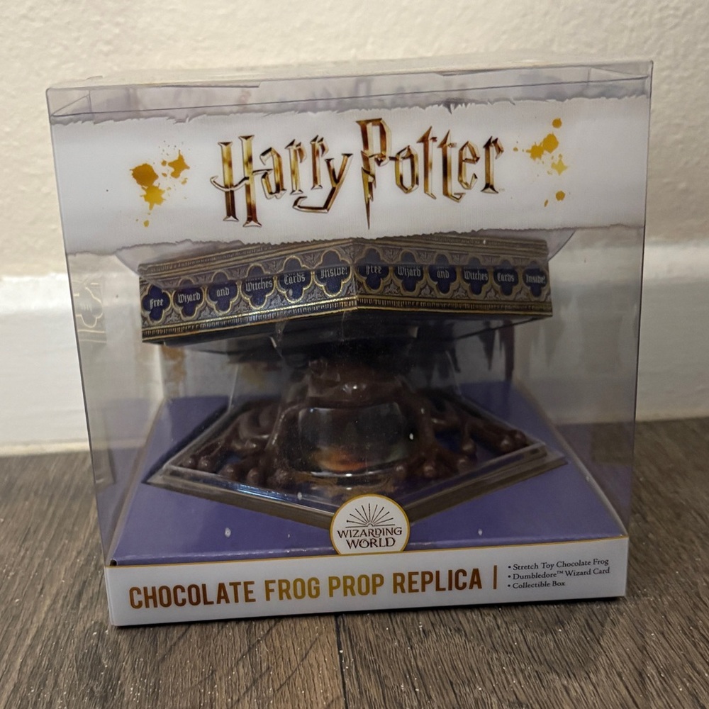 Chocolate Frog (Prop Replica) Harry Potter Figure